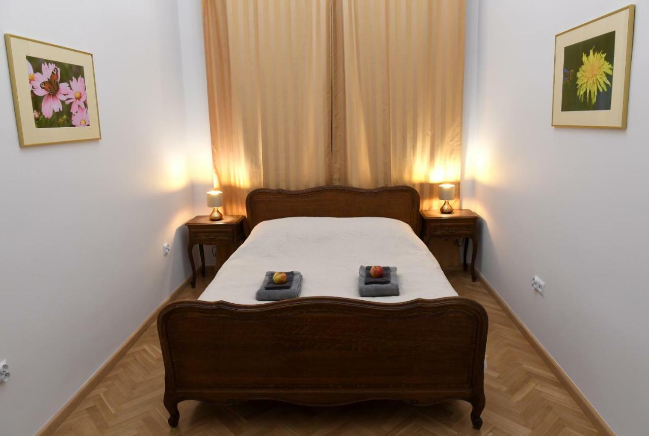 Apartament Na Dlugiej Warszawa Exteriör bild